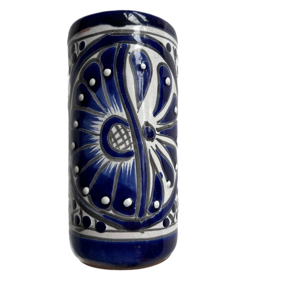 Mexican Pottery Vase Blue & White Hecho En Mexico 5 1/2" Tall Folk Floral Flower - Picture 4 of 6